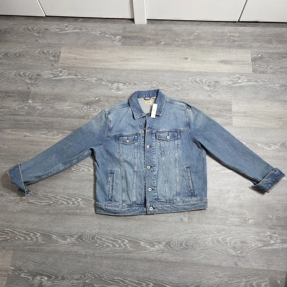 J.Crew NWT Men's Denim Trucker Jacket Light Wash XL